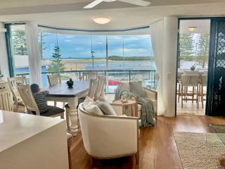 La Dolce Vita ocean front apartment - Caloundra - 9