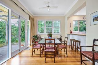 Yeovil House with Pool and Tennis Court - 1