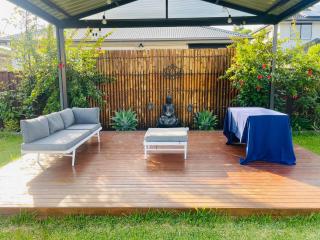 Blissful Wooden Haven - complete place is yours 5 min drive or train from parramatta - 9