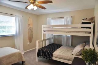 Coastal Getaway- Heated POOL, near AMIIMG - 5