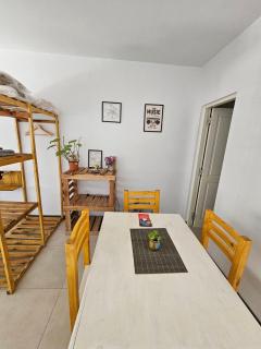 Amplio departamento monoambiente - 1