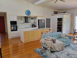 Fully Furnished Designer Home Rental in Idalia - Idalia - 7