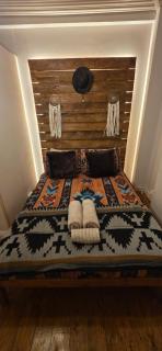 Cowboy Corner - City centre, free parking, fast WiFi - 3