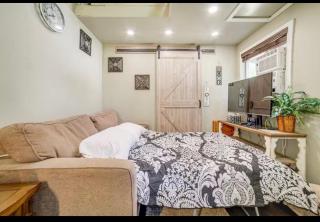 Nestled in a peaceful neighborhood - 8