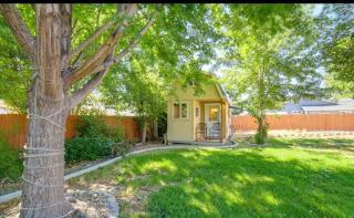 Nestled in a peaceful neighborhood - 6