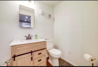 Nestled in a peaceful neighborhood - 5