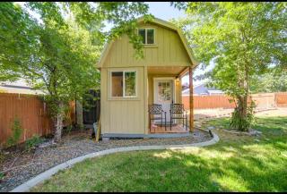 Nestled in a peaceful neighborhood - 9