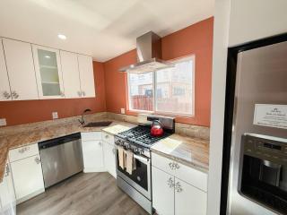 Charming Lake Tahoe Getaway - 8