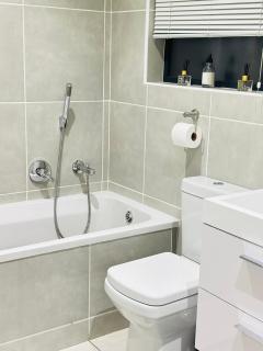 Luxe Haven 102 Ventura Estate - 1