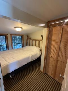 Serenity at Moon Lake Hot Tub Sauna Massage - 9