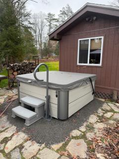 Serenity at Moon Lake Hot Tub Sauna Massage - 2