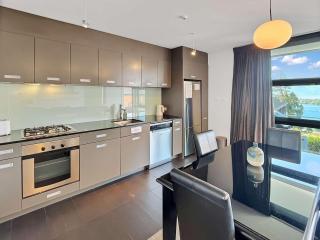 Terrace Apartment 4 With Mountain Views - 8