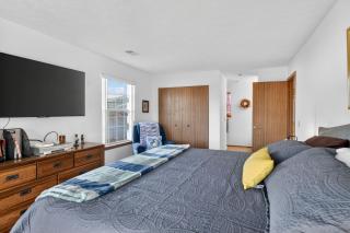 Scenic Getaway - Quiet Spot 3 Miles to Landing condo - 6