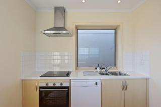 1- 8 RailwayTce, Port Elliot - 3