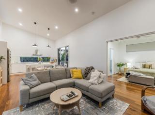 Solas Sands 3 BR w Pool & Boat Park - 5 min Beach - 7