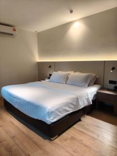 The Imperial Hotel - 5