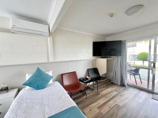 Mountain View Motel - 7