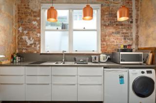 Stylish Victorian Terrace in cultural heart - 3