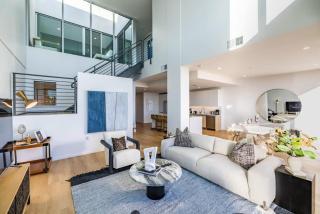 Marbella Lane - Luxurious 3BR Penthouse - 9