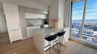 Panoramic Horizon Condo - Downtown Montreal with Pool and Parking - 5
