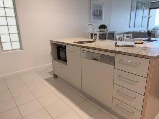 Frontage Apartments- 3Bedroom Central Seaview Escape - 3