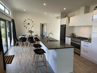 Playground Fun on Town Doorstep! - 9