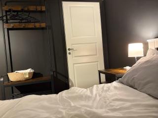 Large room & Balcony - Heisen's Condo - nearby Pulpit Rock Tours bus stop - 4