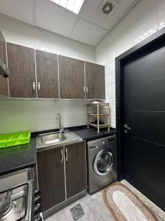 Entire Studio Apartment Beside Oasis towers - 5