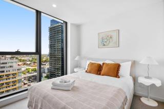 Spencer Loft with Pool & Gym Access - 5