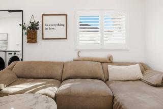 Marbella Lane - Cityside Haven w Touch of Charm - 4