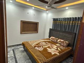Home in bahria town Lahore - 6