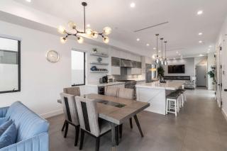 Marbella Lane - Luxi 4BR Haven w Skyscape Views - 8