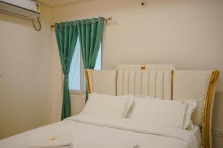 White Castle Stays Luxury 3BHK Serviced Apartment in Madhapur - 5
