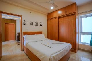 White Castle Stays Luxury 3BHK Serviced Apartment in Madhapur - 3