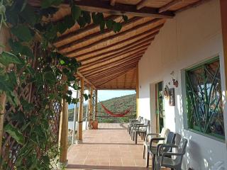 Cabaña Ítaca en Mesa de Los Santos - 1