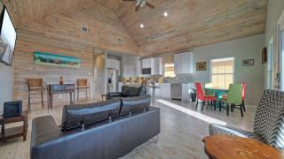 Bay Haven w Shared Boat Dock Waterfront Pool Big Trout by AvantStay - Padre Island - 2