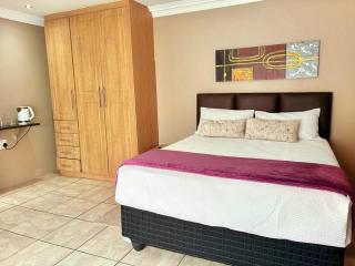 Kwamakazi- The Home - 1