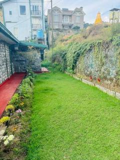 Lady Maccllum's Bungalow Stone Nuwareliya Sri Lanka - Nuwara Eliya - 9