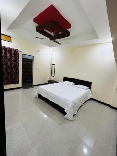 Shree Ram Home Stay - 9