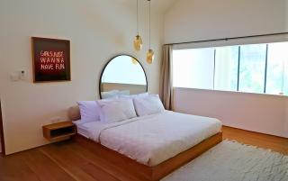 Stylish 1BR Villa with AC Living and Pool in Pererenan - 4