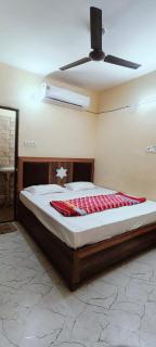 Shiv Gopal Guest House - 9