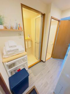 201 Dotonbori River5 min walk to Dotonbori Kuromon Market Shinsaibashi, Namba business district washing machine on balcony 1F free dryer microwave - 1