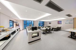 E-Dragon Hotel-500meters to BeijingRoad STN-Grand Buddha Monastery-Sacred Heart Cathedral - 5