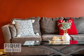 Urban Oasis - with 16ft Swim Spa - Heated Hot Tub & Pool - 2