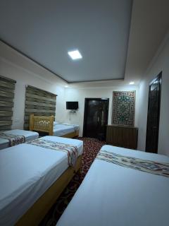 Uzbegim Family Guest House - 1