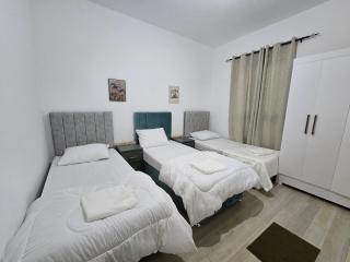 ARK Luxury Rooms walking Distance to Ferrari world, Yas Island - 4