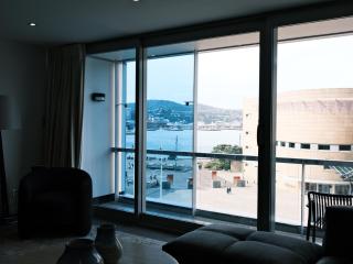 Prime 3 bedrooms apartment with harbour views in Wellington Central - 8