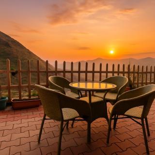 The Kempty Osasis - A Boutique Resort With Scenic Mountain View in Mussoorie - 3
