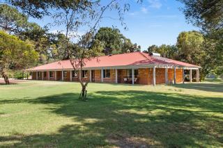 Home & Hearth A Sepal Stay - Perth - 0