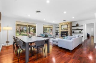 Hearth & Home A Sepal Stay - 6